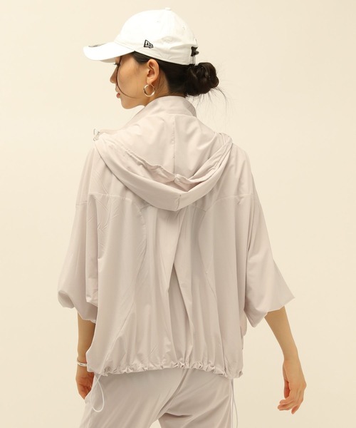 HEREIAM（ヘレイアム）の「【HEREIAM】撥水／Comfyブルゾン（ブルゾン・レディース・ブラック/ライトグレー・FREE）」の4枚目の写真