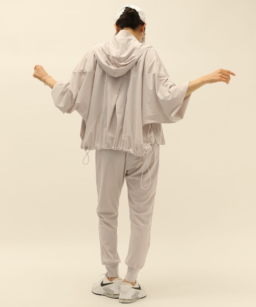 HEREIAM（ヘレイアム）の「【HEREIAM】撥水／Comfyブルゾン（ブルゾン・レディース・ブラック/ライトグレー・FREE）」の8枚目の写真