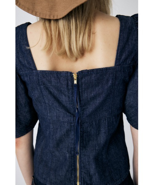 MOUSSY（マウジー）の「FRONT GATHER DENIM ブラウス（シャツ/ブラウス・レディース・オフホワイト/ブルー/ワンウォッシュ・1/2）」の16枚目の写真