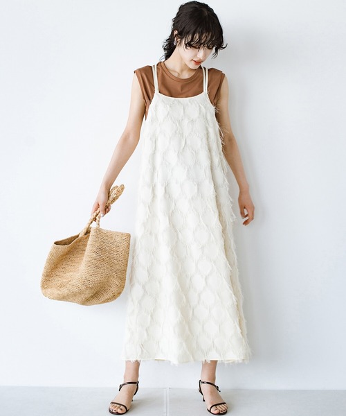 haco!(ハコ)の「ふわふわ浮き足立ちたい ふさふさカットジャカードのキャミワンピース(ワンピース・レディース・ブラック/アイボリー・LARGE/MEDIUM/X-LARGE/SMALL)」の22枚目の写真