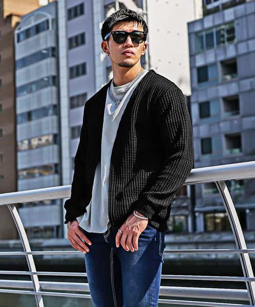 SOMEDIFF（サムディフ）の「【SOEMDIFF】2トーンワッフルボタンレスVカーディガン メンズ 涼しい 軽量 スマート（カーディガン/ボレロ・メンズ・ホワイト/ネイビー/ブラック・M/L/XL）」の19枚目の写真