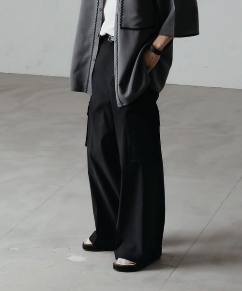 epnok（エプノック）の「ロールアップカーゴスラックス（スラックス・メンズ・グレイッシュブルー/ブラック/カーキ・SMALL/MEDIUM/LARGE）」の16枚目の写真