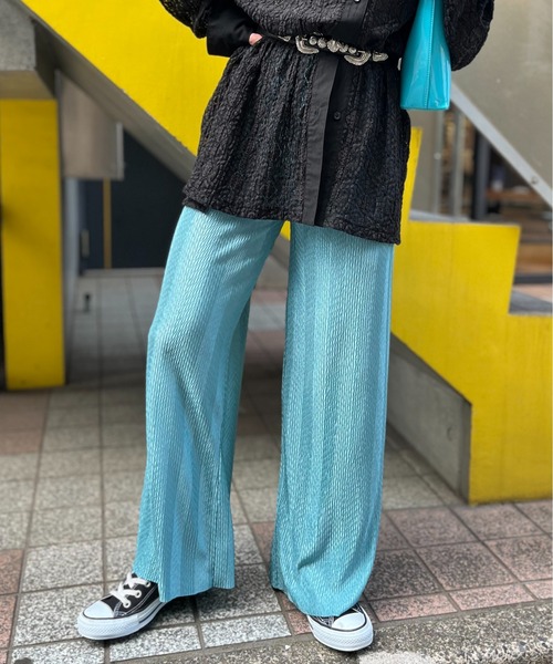 mi via loca（ミヴィアロカ）の「【セルフカット】シャイニーストライプWAVE柄プリーツパンツ（その他パンツ・レディース・ベージュ/ブラック/ブルー・FREE）」の15枚目の写真