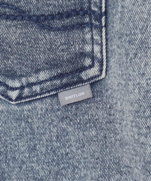 BAYFLOW（ベイフロー）の「[ストレッチ入りの軽量デニム]デニムサロペット（KIDS）（サロペット/オーバーオール・キッズ・スカイブルー・130cm/110cm/140cm/120cm）」の13枚目の写真