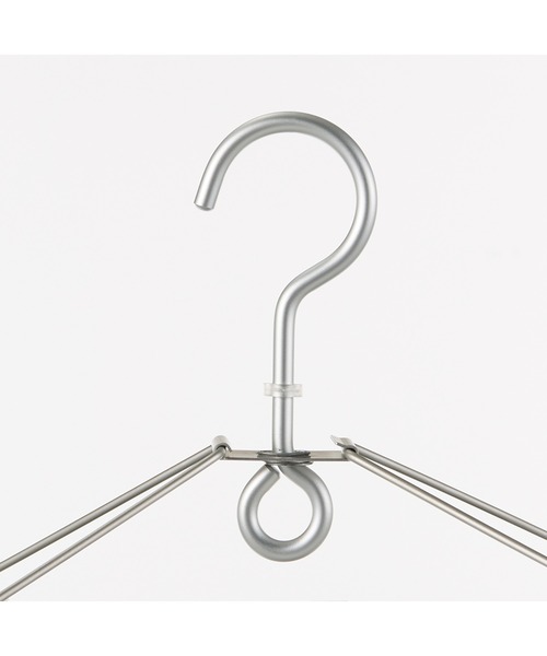 無印良品（ムジルシリョウヒン）の「アルミ角型ハンガー　１６ピンチ／約幅２０×奥行３２ｃｍ（ランドリーグッズ・メンズ・シルバー・FREE）」の5枚目の写真