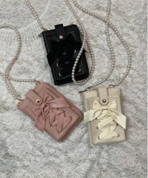 axes femme POETIQUE(アクシーズファムポエティック)の「スマホショルダーポシェット(スマホグッズ・レディース・キナリ/ピンク/ブラック・FREE)」の4枚目の写真