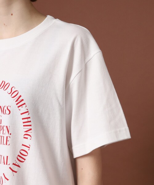 DRESSTERIOR（ドレステリア）の「◆サークルロゴプリントTシャツ（Tシャツ/カットソー・レディース・グレー/オフホワイト/ネイビー・36/38）」の22枚目の写真