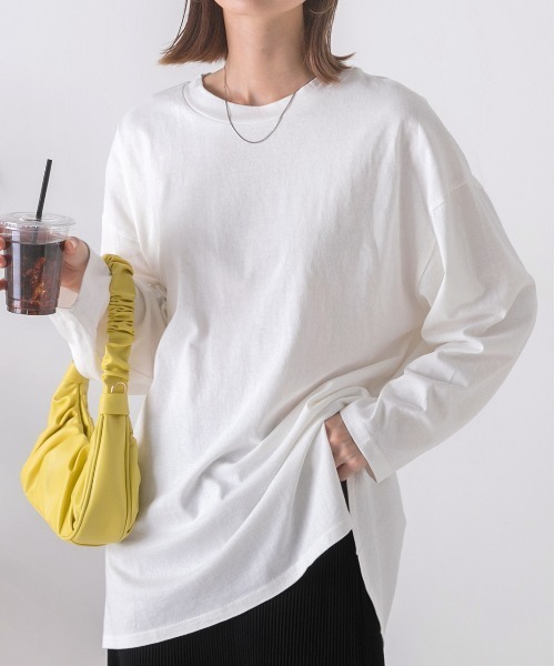ad thie(アドティエ)の「後裾ラウンド ロングTシャツ(Tシャツ/カットソー・レディース・ベージュ/オフホワイト/モカ/チャコール/ブラック×ホワイト/ブラック・FREE)」の2枚目の写真