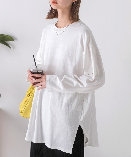 ad thie(アドティエ)の「後裾ラウンド ロングTシャツ(Tシャツ/カットソー・レディース・ベージュ/オフホワイト/モカ/チャコール/ブラック×ホワイト/ブラック・FREE)」の10枚目の写真
