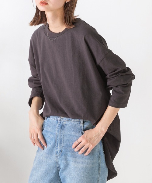 ad thie(アドティエ)の「後裾ラウンド ロングTシャツ(Tシャツ/カットソー・レディース・ベージュ/オフホワイト/モカ/チャコール/ブラック×ホワイト/ブラック・FREE)」の15枚目の写真
