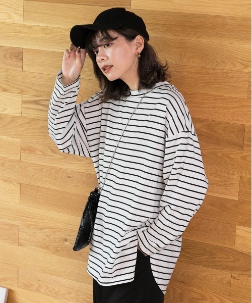 ad thie(アドティエ)の「後裾ラウンド ロングTシャツ(Tシャツ/カットソー・レディース・ベージュ/オフホワイト/モカ/チャコール/ブラック×ホワイト/ブラック・FREE)」の22枚目の写真