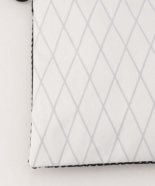 MOUNTAIN HARDWEAR（マウンテンハードウェアー）の「Mountain Hardwear/マウンテンハードウェア After Six Sacoche/アフターシックスサコッシュ（ショルダーバッグ・メンズ・ブラック/ホワイト・ONE SIZE）」の7枚目の写真