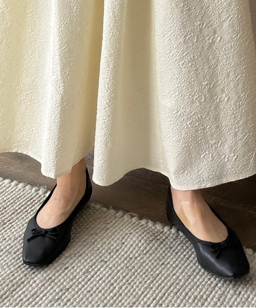 Doux archives（ドゥアルシーヴ）の「スクエアトゥバレエシューズ（バレエシューズ・レディース・グレー/ブラック・LARGE/MEDIUM）」の2枚目の写真