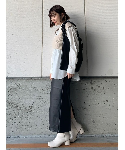 Right-on（ライトオン）の「【HONEYSUCKLE ROSE】無地ニットビスチェセット（アンサンブル・レディース・ベージュ/ブラック・M-L）」の16枚目の写真