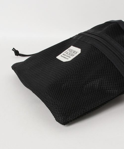 FREDRIK PACKERS（フレドリックパッカーズ）の「FREDRIK PACKERS / フレドリックパッカーズ / BELL SACK-S（ショルダーバッグ・レディース・ベージュ/ブラック・ONESIZE）」の4枚目の写真