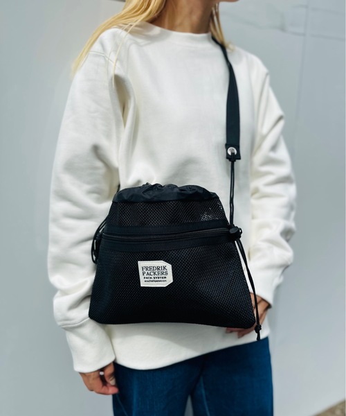 FREDRIK PACKERS（フレドリックパッカーズ）の「FREDRIK PACKERS / フレドリックパッカーズ / BELL SACK-S（ショルダーバッグ・レディース・ベージュ/ブラック・ONESIZE）」の7枚目の写真