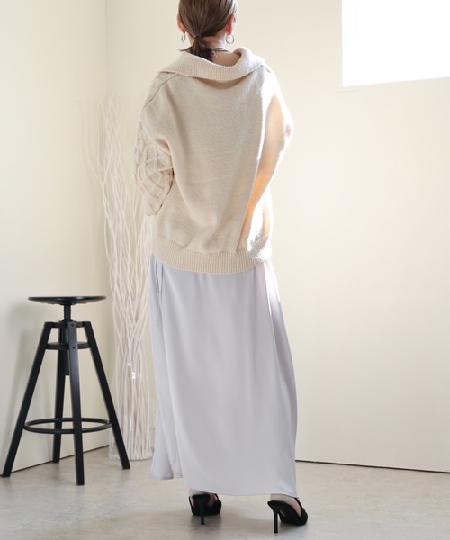 ULEULA（ウルア）の「キーネック襟付きニット（ニット/セーター・レディース・アイボリー/ブルー/ブラック・FREE）」の15枚目の写真