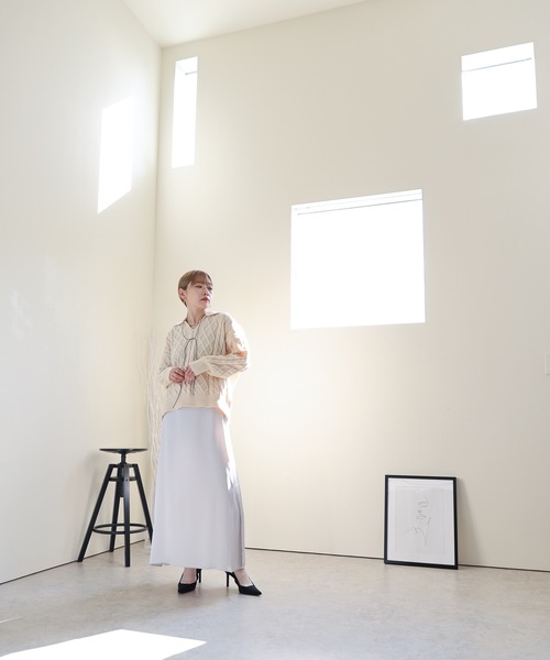 ULEULA（ウルア）の「キーネック襟付きニット（ニット/セーター・レディース・アイボリー/ブルー/ブラック・FREE）」の16枚目の写真