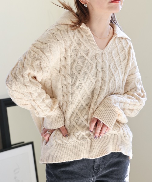 ULEULA（ウルア）の「キーネック襟付きニット（ニット/セーター・レディース・アイボリー/ブルー/ブラック・FREE）」の19枚目の写真