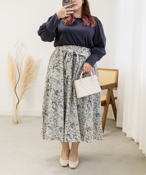 CLETTE(クレット)の「パール使い花柄ドッキングワンピース(ワンピース・レディース・ブラック/ネイビー・3L/4L/LL)」の9枚目の写真