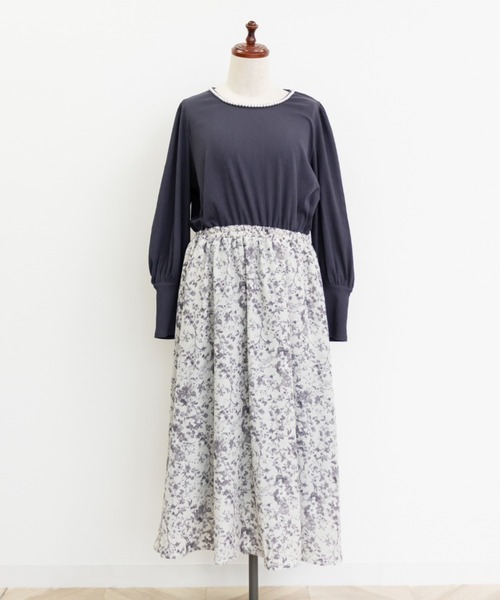 CLETTE(クレット)の「パール使い花柄ドッキングワンピース(ワンピース・レディース・ブラック/ネイビー・3L/4L/LL)」の11枚目の写真