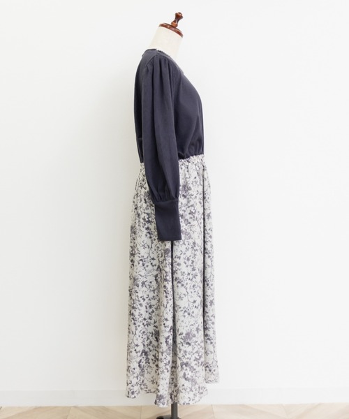 CLETTE(クレット)の「パール使い花柄ドッキングワンピース(ワンピース・レディース・ブラック/ネイビー・3L/4L/LL)」の12枚目の写真