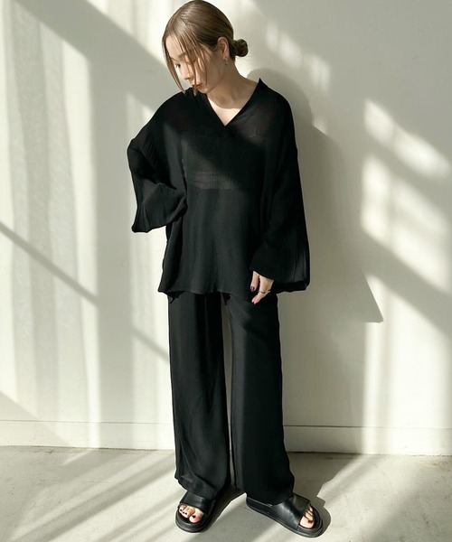 select MOCA by son(セレクトモカバイソン)の「キーネックボリュームスリーブオーバーブラウス(シャツ/ブラウス・レディース・ブラック/アイボリー/ライトグリーン/ブラウン・FREE)」の5枚目の写真