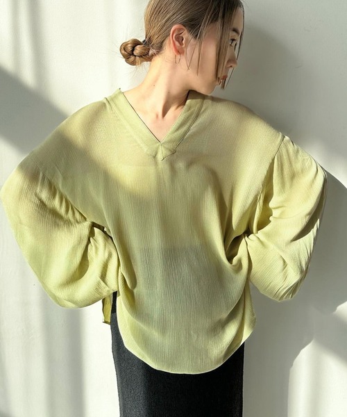 select MOCA by son(セレクトモカバイソン)の「キーネックボリュームスリーブオーバーブラウス(シャツ/ブラウス・レディース・ブラック/アイボリー/ライトグリーン/ブラウン・FREE)」の16枚目の写真