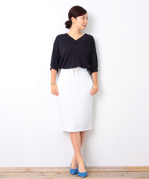 B:MING by BEAMS（ビーミングバイビームス）の「ビーミング by ビームス / 裏毛スカート（スカート・レディース・ホワイト/チャコールグレー/ネイビー・MEDIUM/SMALL）」の4枚目の写真