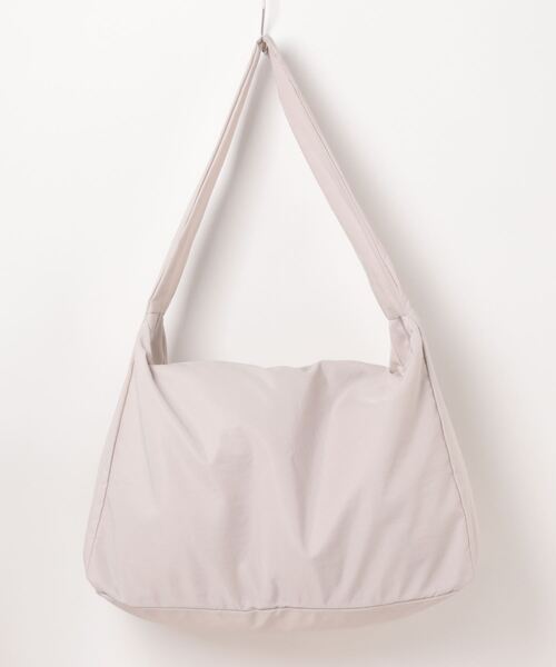 LOWRYS FARM（ローリーズファーム）の「ナイロンワイドストラップショルダーＢＡＧ　 106298（ショルダーバッグ・メンズ・ベージュ系その他/ブラック/グレー・FREE）」の8枚目の写真