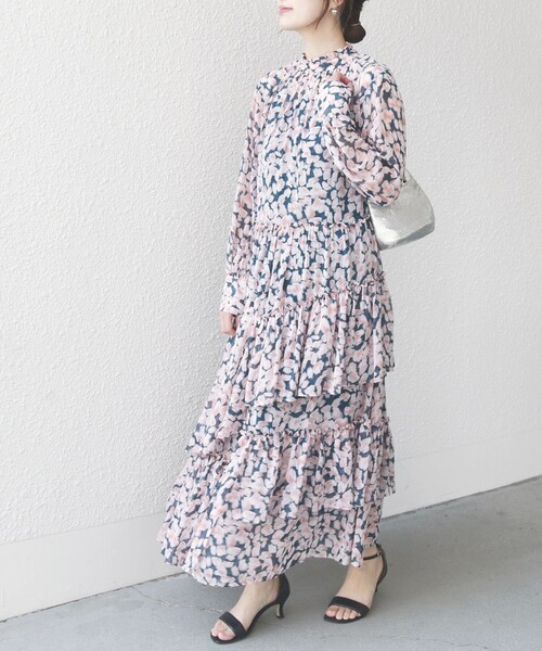 SHIPS（シップス）の「* 〈手洗い可能〉楊柳 フラワー プリント ティアード ワンピース 24SS ◇（ワンピース・レディース・ネイビー/グリーン・ONE SIZE）」の20枚目の写真