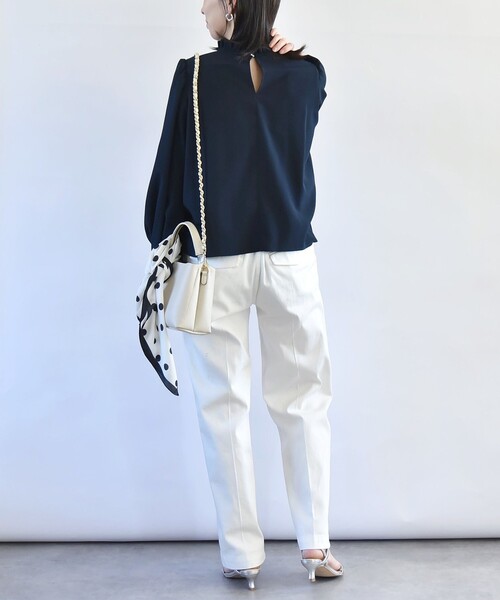 quaranciel(カランシエル)の「quaranciel:〈洗濯機可能〉コットン サテン ワイド テーパード パンツ(その他パンツ・レディース・ベージュ/ブラック/オフホワイト・36/38/40)」の6枚目の写真