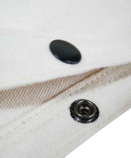 UNIVERSAL OVERALL(ユニバーサルオーバーオール)の「UNIVERSAL OVERALL SOUVENIR COTTON 2WAY TOTE(トートバッグ・メンズ・ホワイト/ブラック・FREE)」の9枚目の写真