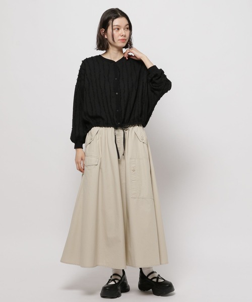 niko and...（ニコアンド）の「カットフリンジカーディガン（カーディガン/ボレロ・レディース・ブラック/レッド/アイボリー・FREE）」の5枚目の写真