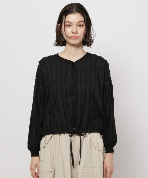 niko and...（ニコアンド）の「カットフリンジカーディガン（カーディガン/ボレロ・レディース・ブラック/レッド/アイボリー・FREE）」の10枚目の写真