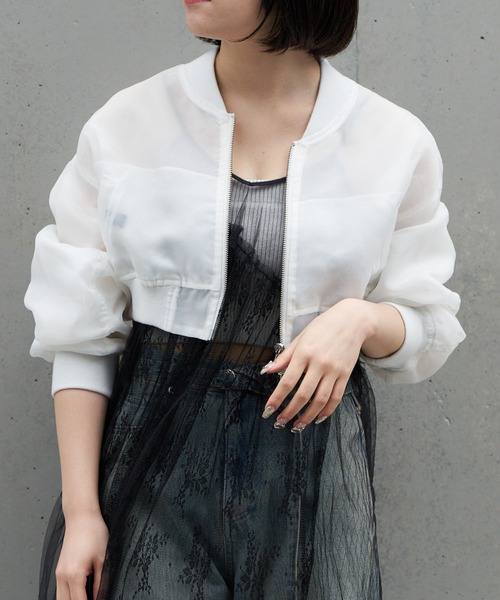 RAY CASSIN（レイカズン）の「【2way/リバーシブル】シアーメッシュショートMA-1（MA-1・レディース・ブルー/アイボリー/ブラック・FREE）」の2枚目の写真