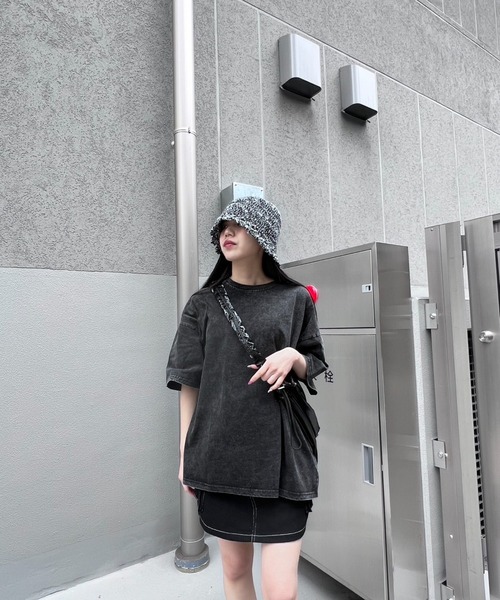 Figments(フィグメンツ)の「ピグメントビジューTシャツ(Tシャツ/カットソー・レディース・ブラック・FREE)」の4枚目の写真