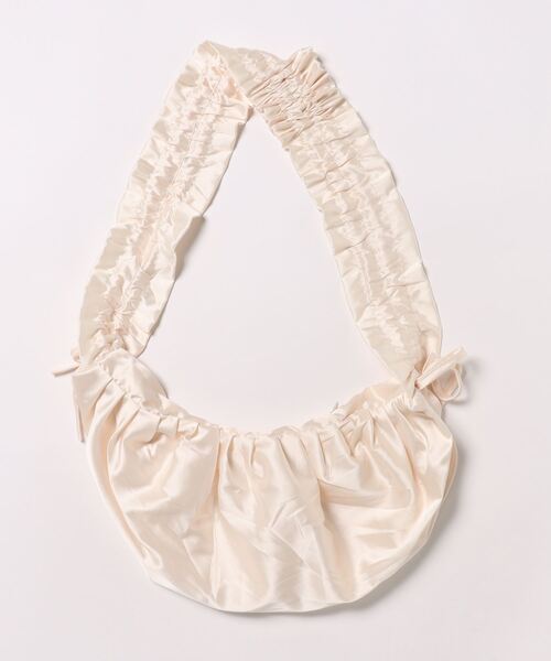 flower(フラワー)の「サテンシャーリングバッグ(ショルダーバッグ・レディース・アイボリー・FREE)」の5枚目の写真