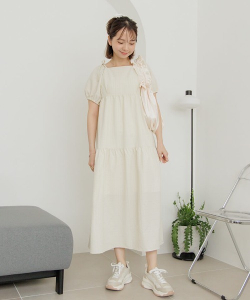 flower(フラワー)の「サテンシャーリングバッグ(ショルダーバッグ・レディース・アイボリー・FREE)」の11枚目の写真