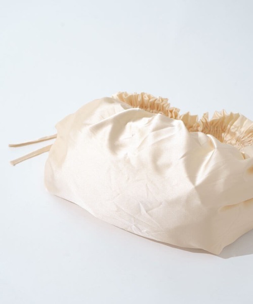 flower(フラワー)の「サテンシャーリングバッグ(ショルダーバッグ・レディース・アイボリー・FREE)」の22枚目の写真