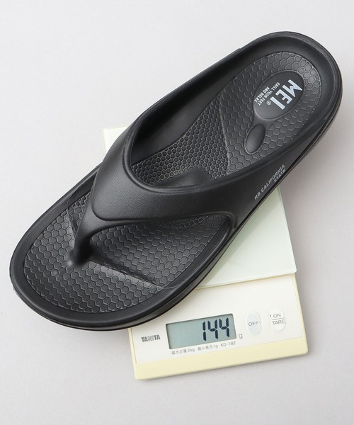MEI（メイ）の「軽量 リカバリー 高クッション EVA トングサンダル（サンダル・メンズ・ホワイト/ブラック・L/M/S）」の10枚目の写真