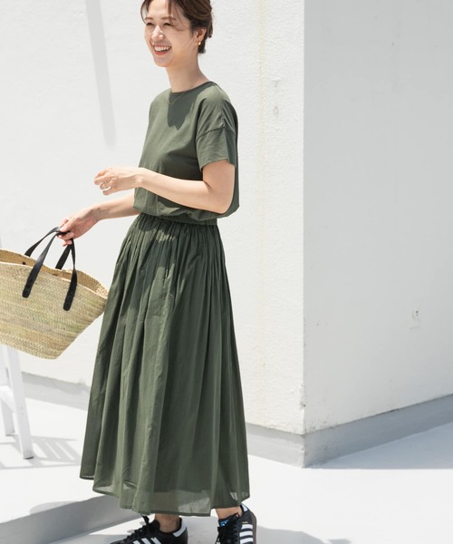 URBAN RESEARCH DOORS(アーバンリサーチドアーズ)の「コットンボイルドッキングギャザーワンピース(ワンピース・レディース・グリーン/グレー系その他/パープル/ネイビー・MEDIUM)」の12枚目の写真