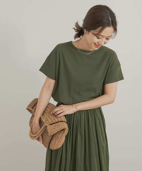 URBAN RESEARCH DOORS(アーバンリサーチドアーズ)の「コットンボイルドッキングギャザーワンピース(ワンピース・レディース・グリーン/グレー系その他/パープル/ネイビー・MEDIUM)」の19枚目の写真