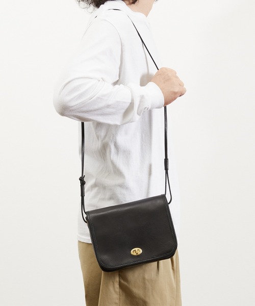 SLOW(スロウ)の「SLOW スロウ / bono-flapwidth shoulder bag フルベジタブルタンニングレザーショルダーバッグ ヌメ革ポシェット / 49S301KSA(ショルダーバッグ・メンズ・チョコ/ブラック・FREE)」の5枚目の写真