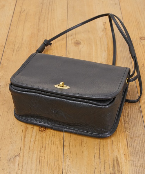 SLOW(スロウ)の「SLOW スロウ / bono-flapwidth shoulder bag フルベジタブルタンニングレザーショルダーバッグ ヌメ革ポシェット / 49S301KSA(ショルダーバッグ・メンズ・チョコ/ブラック・FREE)」の18枚目の写真