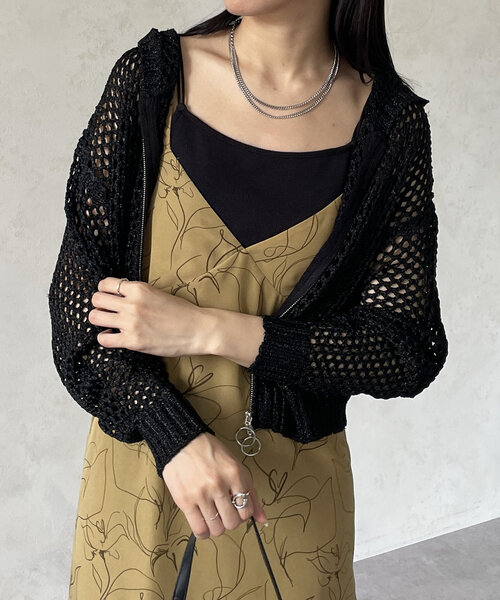 Thevon(ゼボン)の「ラメメッシュジップニットパーカー(パーカー・レディース・チャコールグレー/ブラック/ベージュ/グレー・FREE)」の9枚目の写真