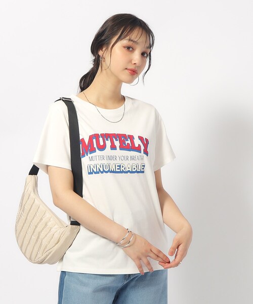 Cutie Blonde（キューティーブロンド）の「【洗える/プチプラ】プリントTシャツ（Tシャツ/カットソー・レディース・ベージュ系その他4/ホワイト系その他3/ホワイト系その他2/モスグリーン系3/ホワイト系その他5/ネイビー系5/チャコール/オレンジ系その他5/ブラック系6/ホワイト系その他6・02/03/04）」の11枚目の写真