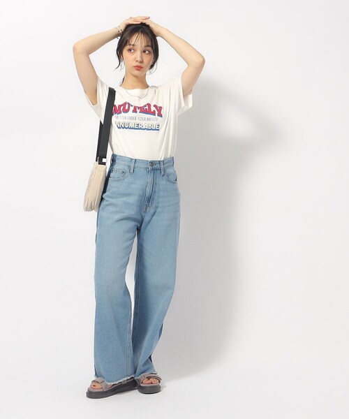 Cutie Blonde（キューティーブロンド）の「【洗える/プチプラ】プリントTシャツ（Tシャツ/カットソー・レディース・ベージュ系その他4/ホワイト系その他3/ホワイト系その他2/モスグリーン系3/ホワイト系その他5/ネイビー系5/チャコール/オレンジ系その他5/ブラック系6/ホワイト系その他6・02/03/04）」の13枚目の写真