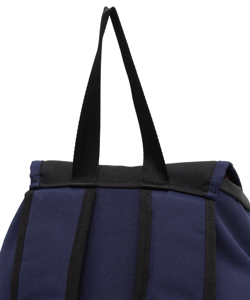 PINE FORT(パインフォート)の「【PINE FORT】 FLAP PACK 5F(バックパック/リュック・レディース・グレー/ネイビー・ONE SIZE)」の4枚目の写真