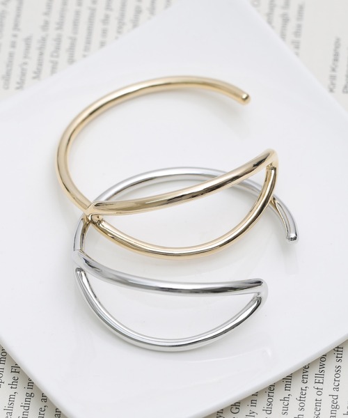 LINFA　（リンファ）の「【Peony/ピオニー】/細めニュアンスデザインバングル（バングル/リストバンド・レディース・ゴールド/シルバー・FREE）」の3枚目の写真